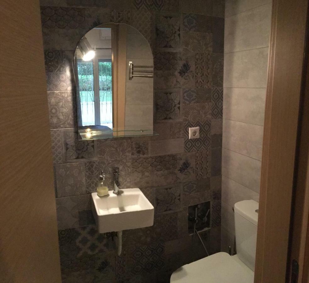 Anastasis Apartment In Palaio Faliro Афины Экстерьер фото